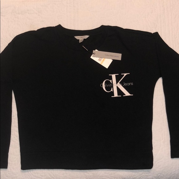 Calvin Klein Sweaters - NWT Calvin Klein Crop Top